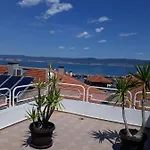 Къща за гости The White House 3*
