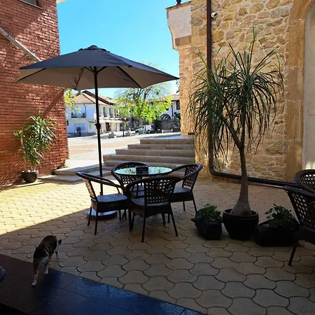 The White House Къща за гости