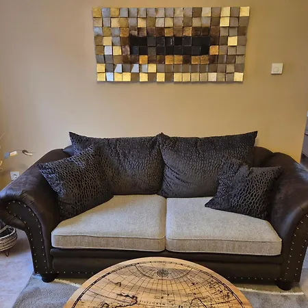 Къща за гости The White House 4*