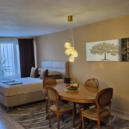 Guest house The White House Nesebar