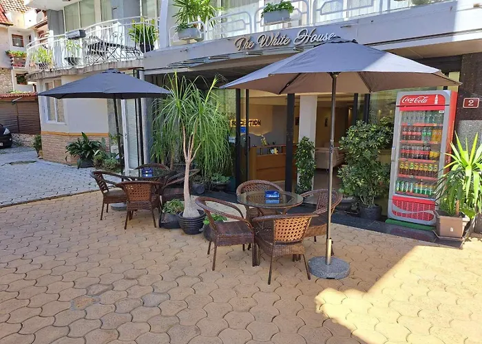 Pensión The White House