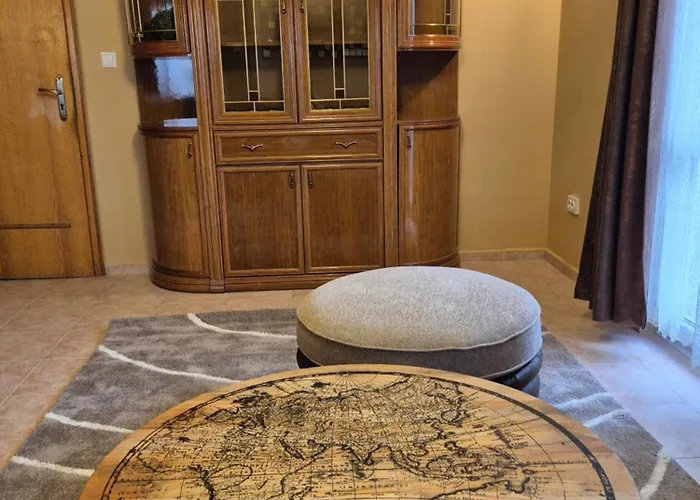 The White House Pensión 4*