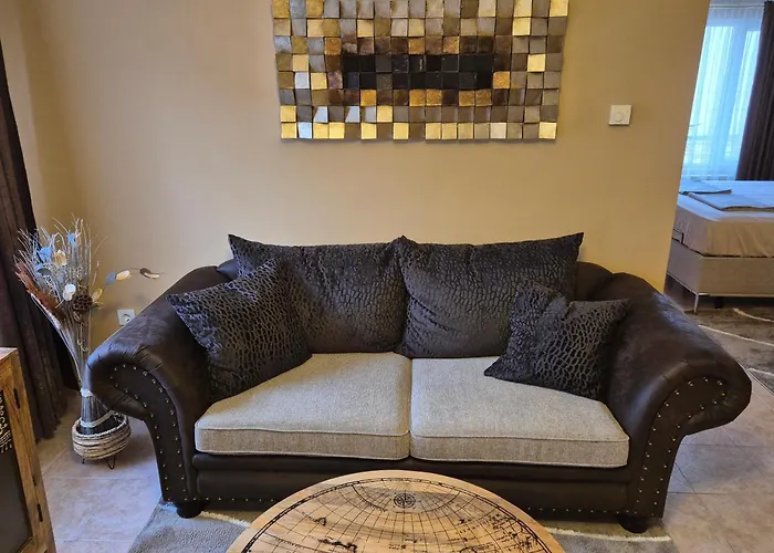 Pensión The White House 4*