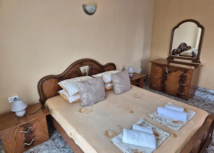 The White House Pensión 4*